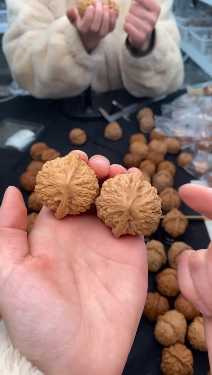 【闪购商品】文玩核桃把件金牛40-t797