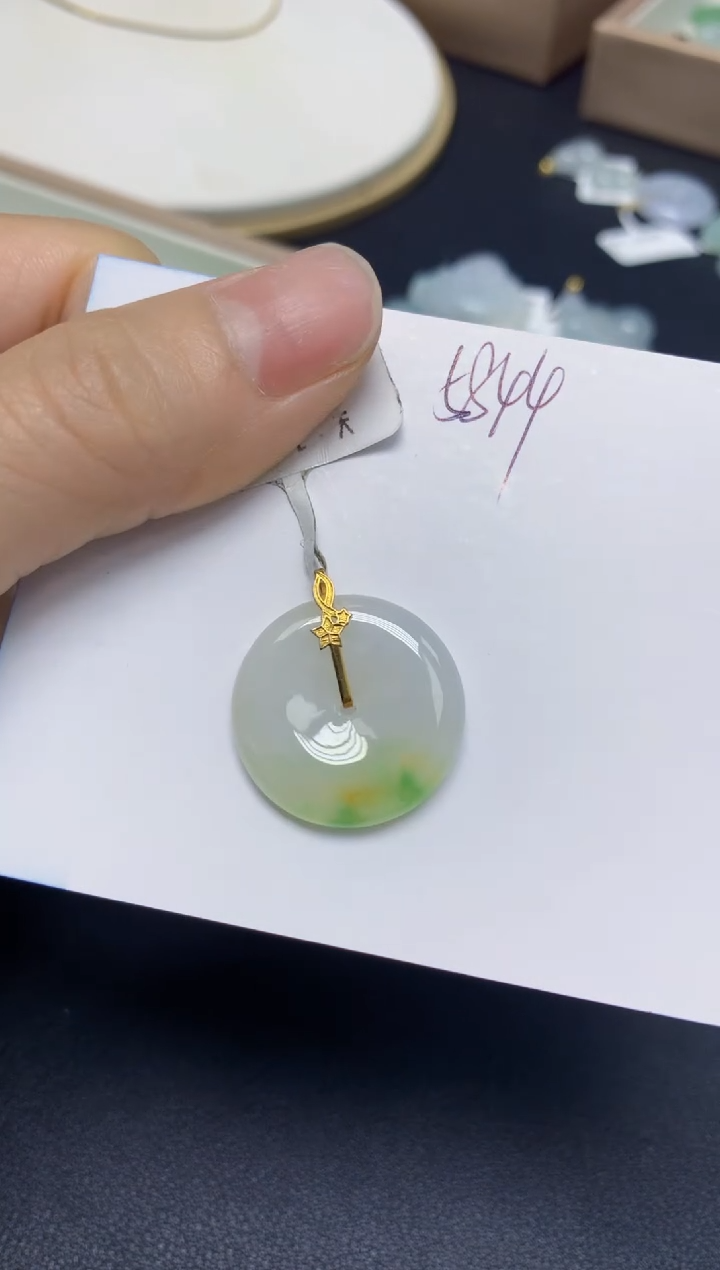 【闪购商品】翡翠挂件18K金镶嵌 天然翡翠A货