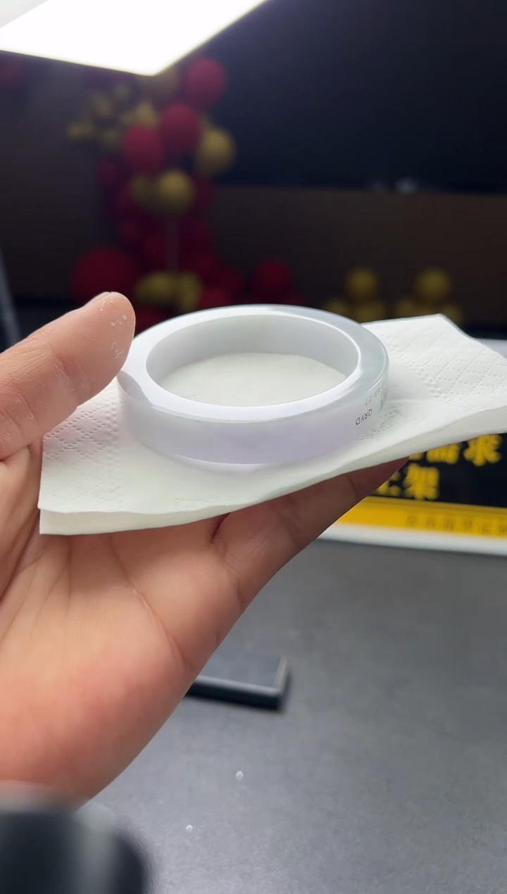 【闪购商品】定制翡翠手镯未镶嵌不退换