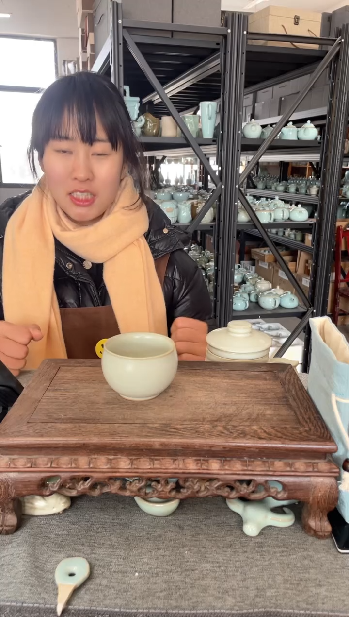 【闪购商品】其他微瑕月白缸杯