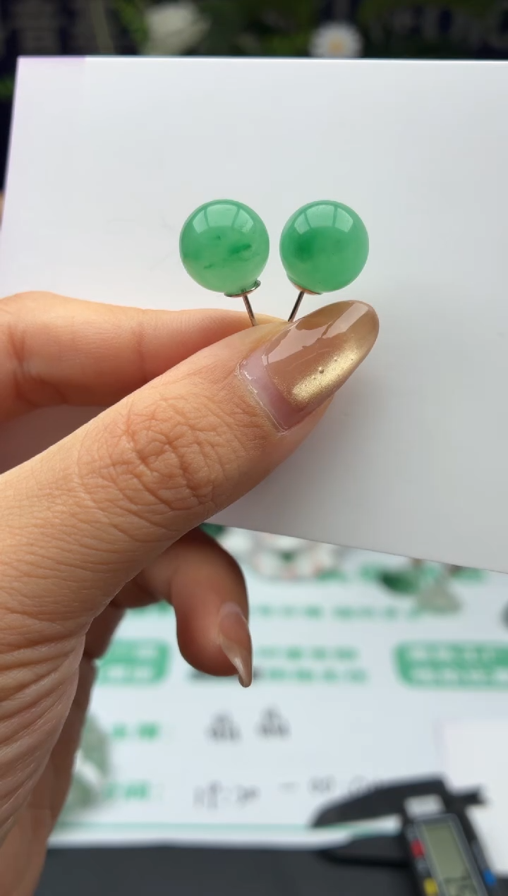 石英质玉未镶嵌耳钉非洲翠耳钉