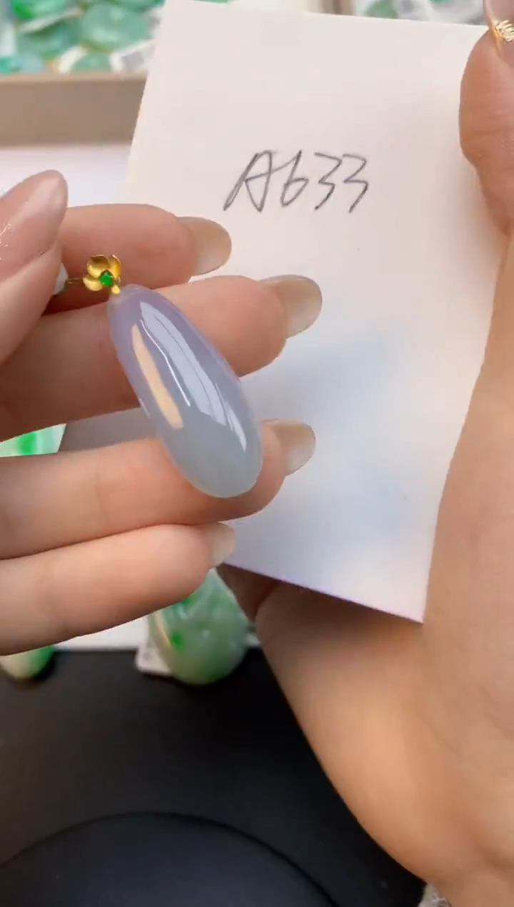 颈饰18K金镶嵌翡翠天然缅甸a货翡翠百元以上9元证书费自理