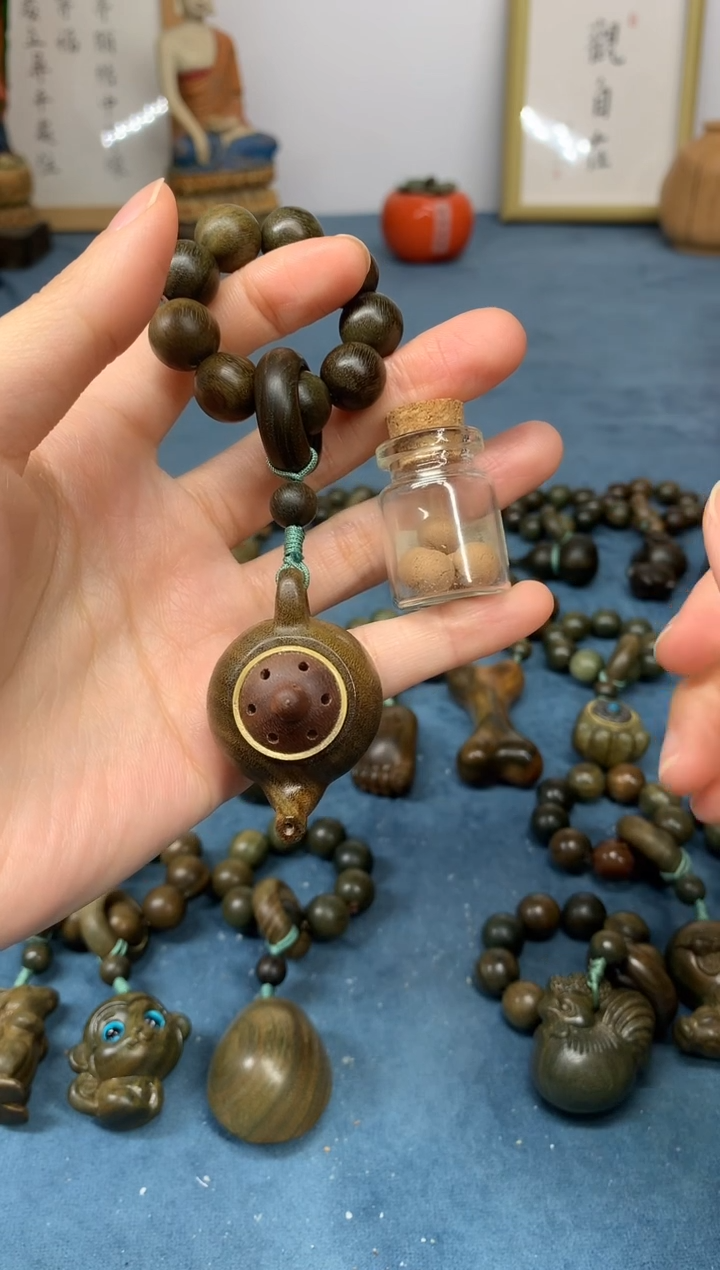 【闪购商品】维腊木（绿檀）把件把把壶香囊 送1瓶香丸