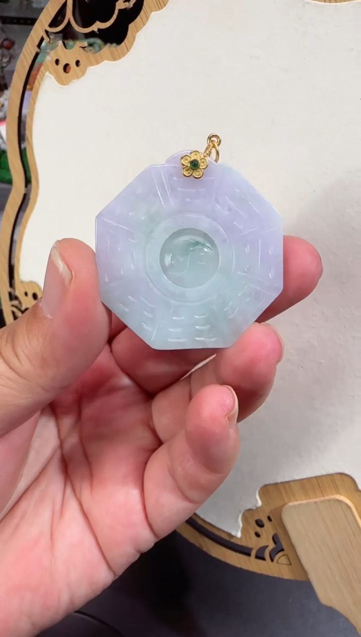 【闪购商品】翡翠颈饰未镶嵌牌子