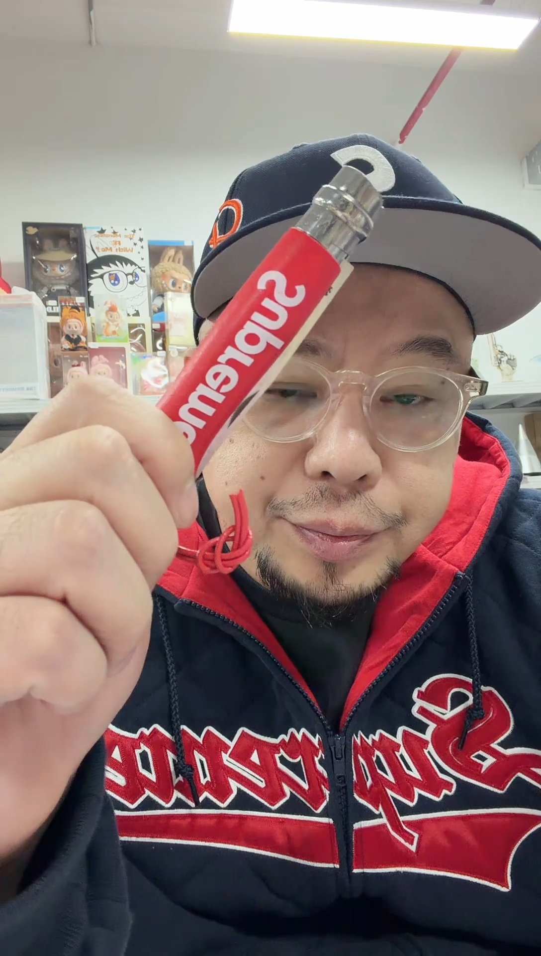 静态1sup红色木柄刀一个