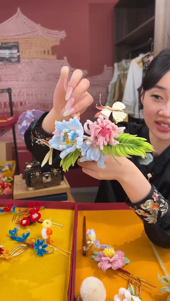 【闪购商品】刺绣非遗绒花（发饰）