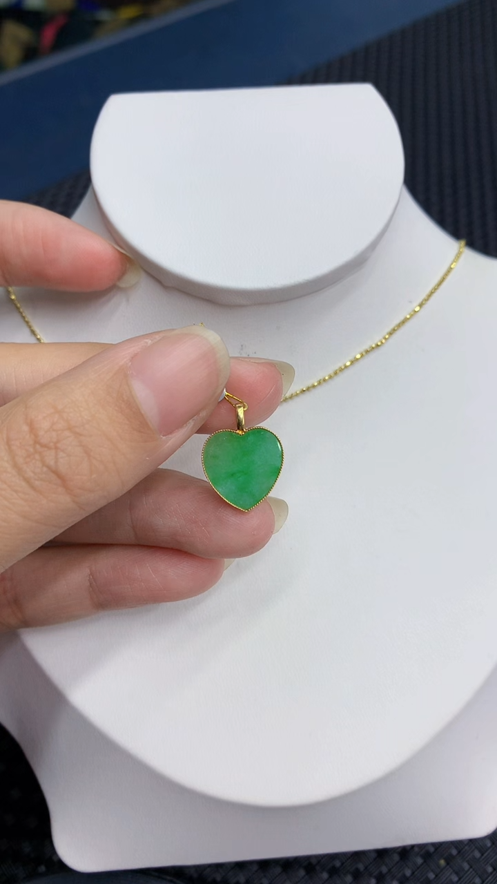 【闪购商品】翡翠颈饰18K金镶嵌            8