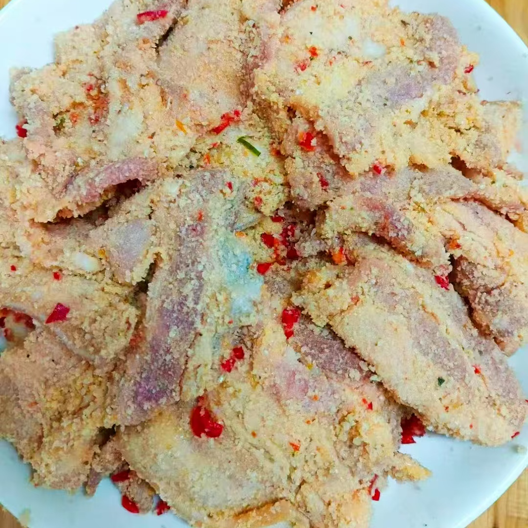 农家手工制作老坛发酵酸渣肉三线五花肉粉蒸肉