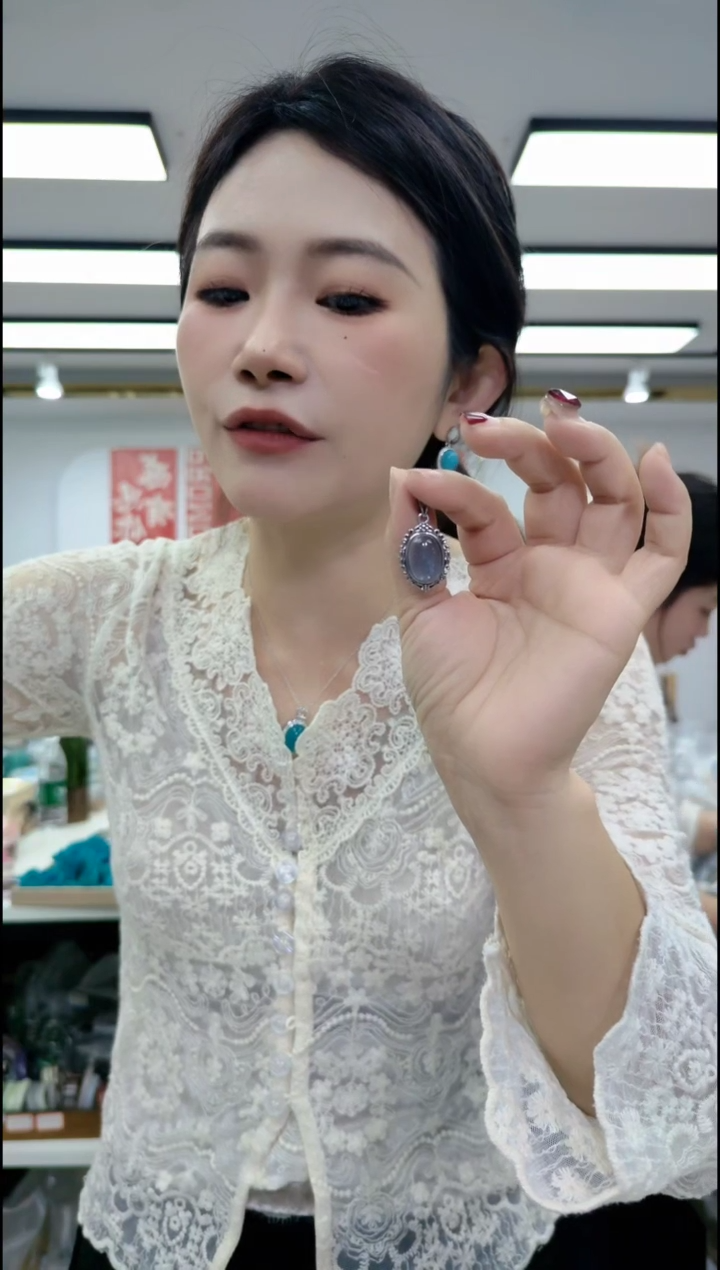 【闪购商品】海蓝宝石颈饰合金0629海蓝宝吊坠