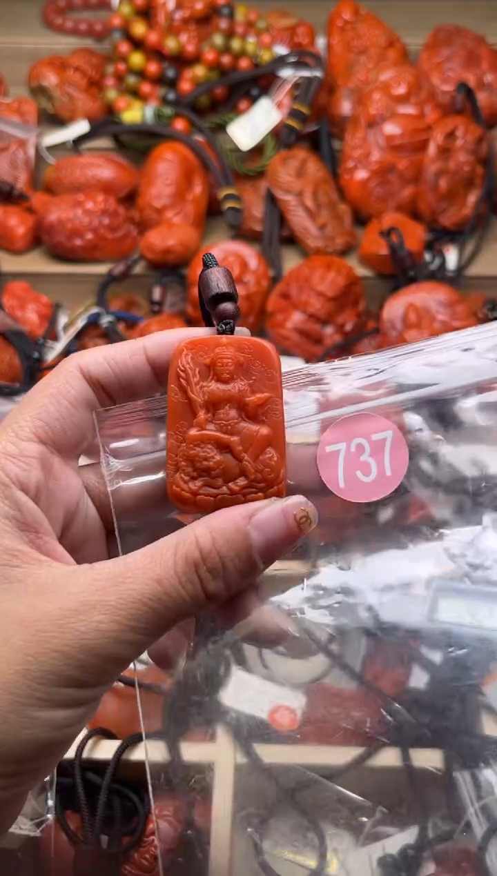 【闪购商品】南红玛瑙珠宝奇石未镶嵌737