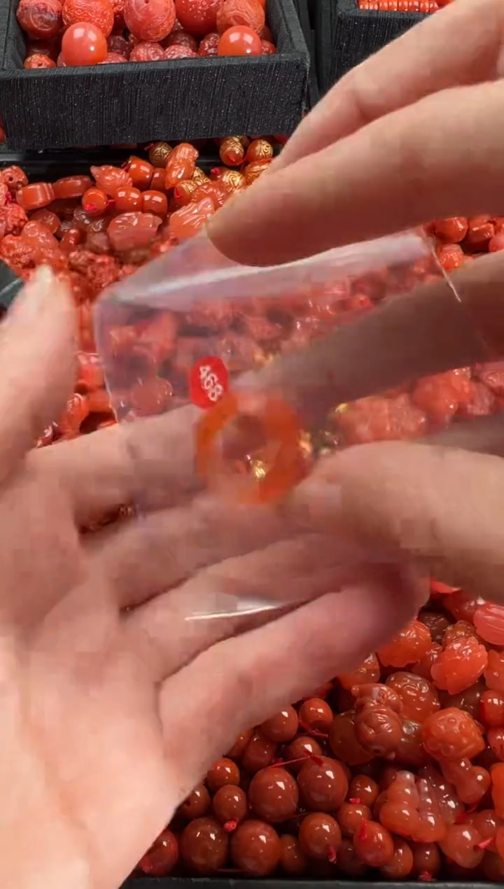 【闪购商品】南红玛瑙颈饰未镶嵌1