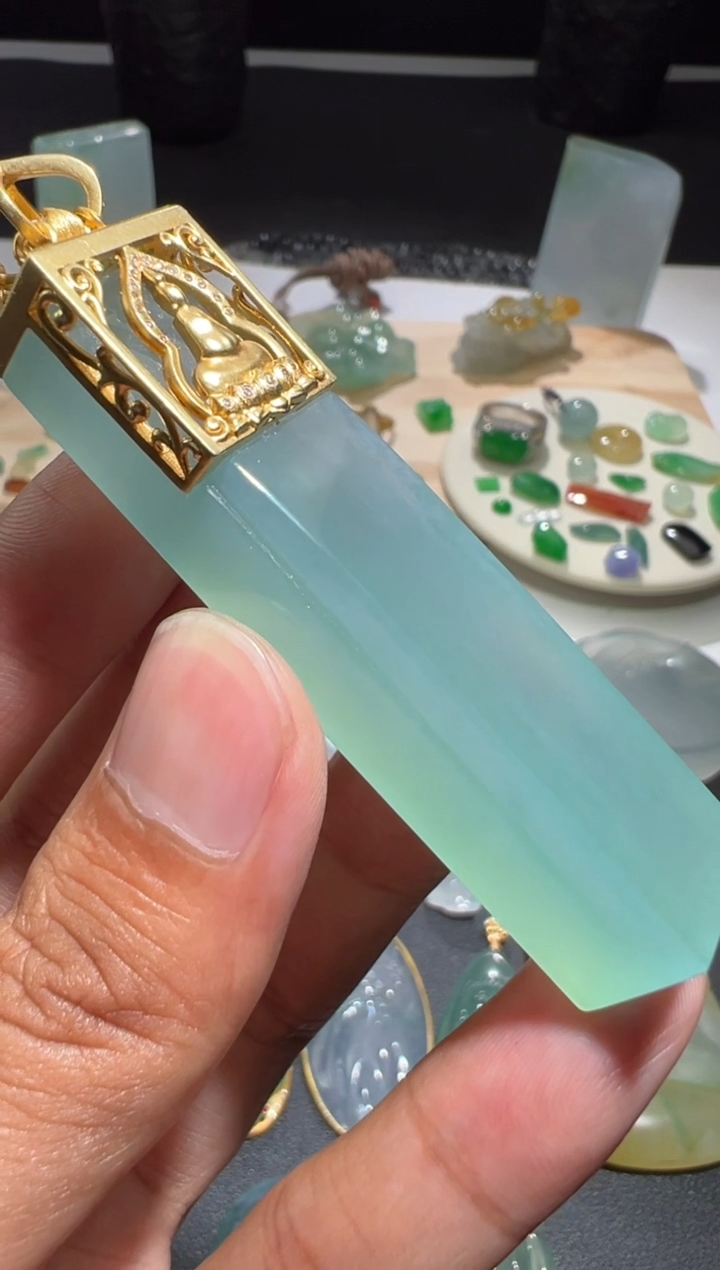 【闪购商品】定制翡翠18K金镶嵌天然缅甸A货翡翠