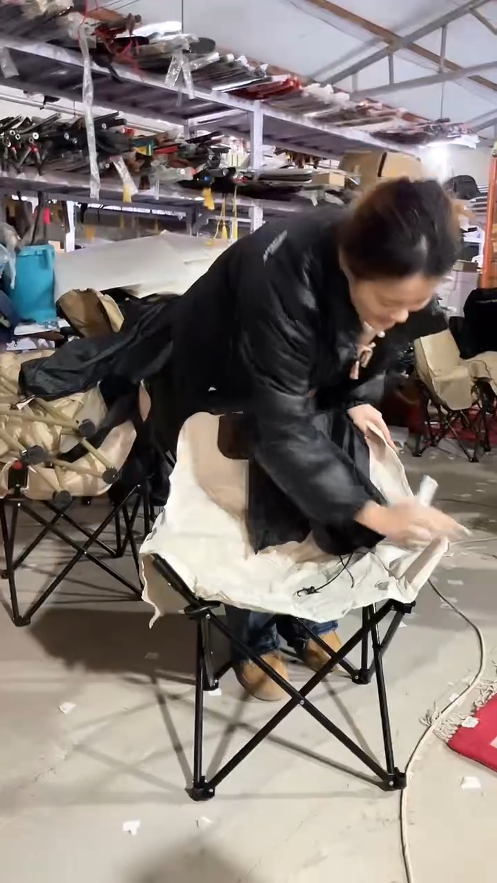 铁瑕疵不售后椅子 29