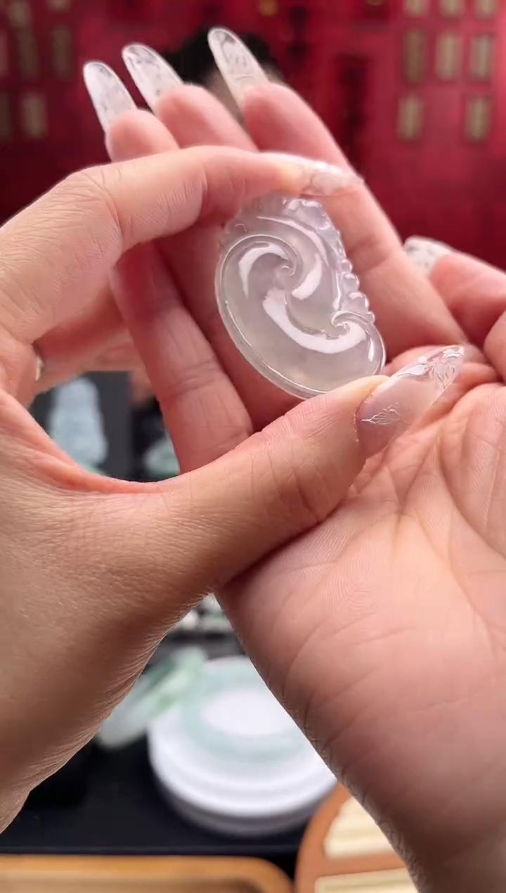 【闪购商品】翡翠颈饰未镶嵌吊坠