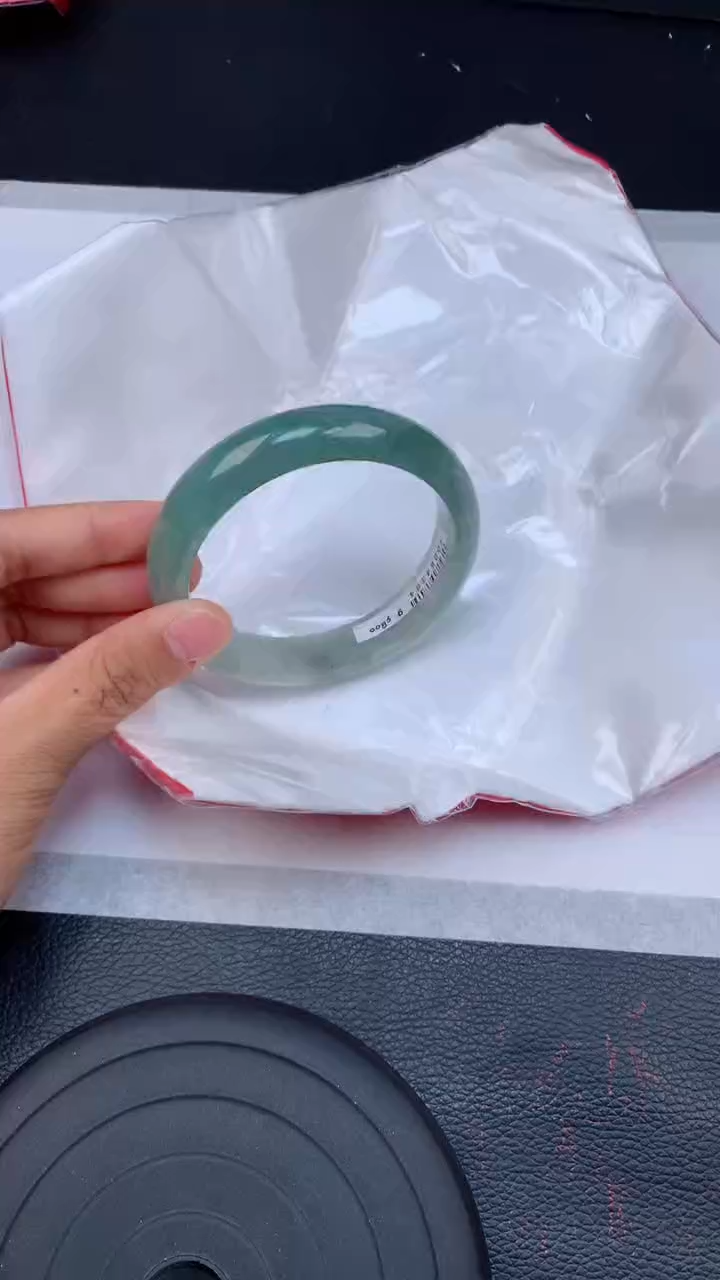 【闪购商品】翡翠手镯未镶嵌天然缅甸A货翡翠手镯