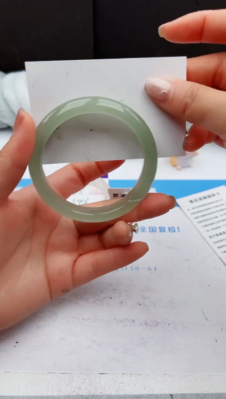 【闪购商品】石英质玉手镯未镶嵌j167-DB57