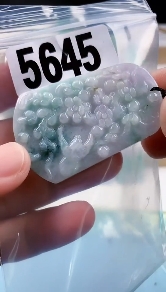 【闪购商品】翡翠挂件未镶嵌天然翡翠吊坠挂件