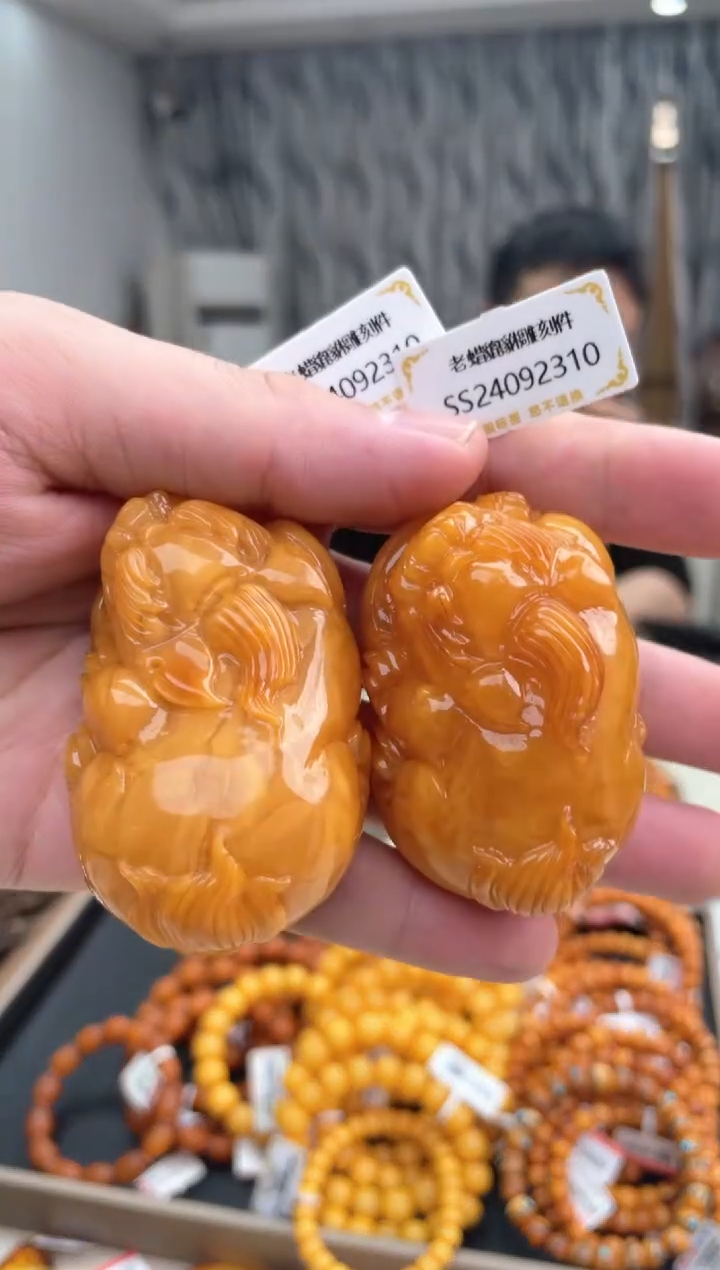 【闪购商品】琥珀裸石未镶嵌SS24092310多样性发其中一件