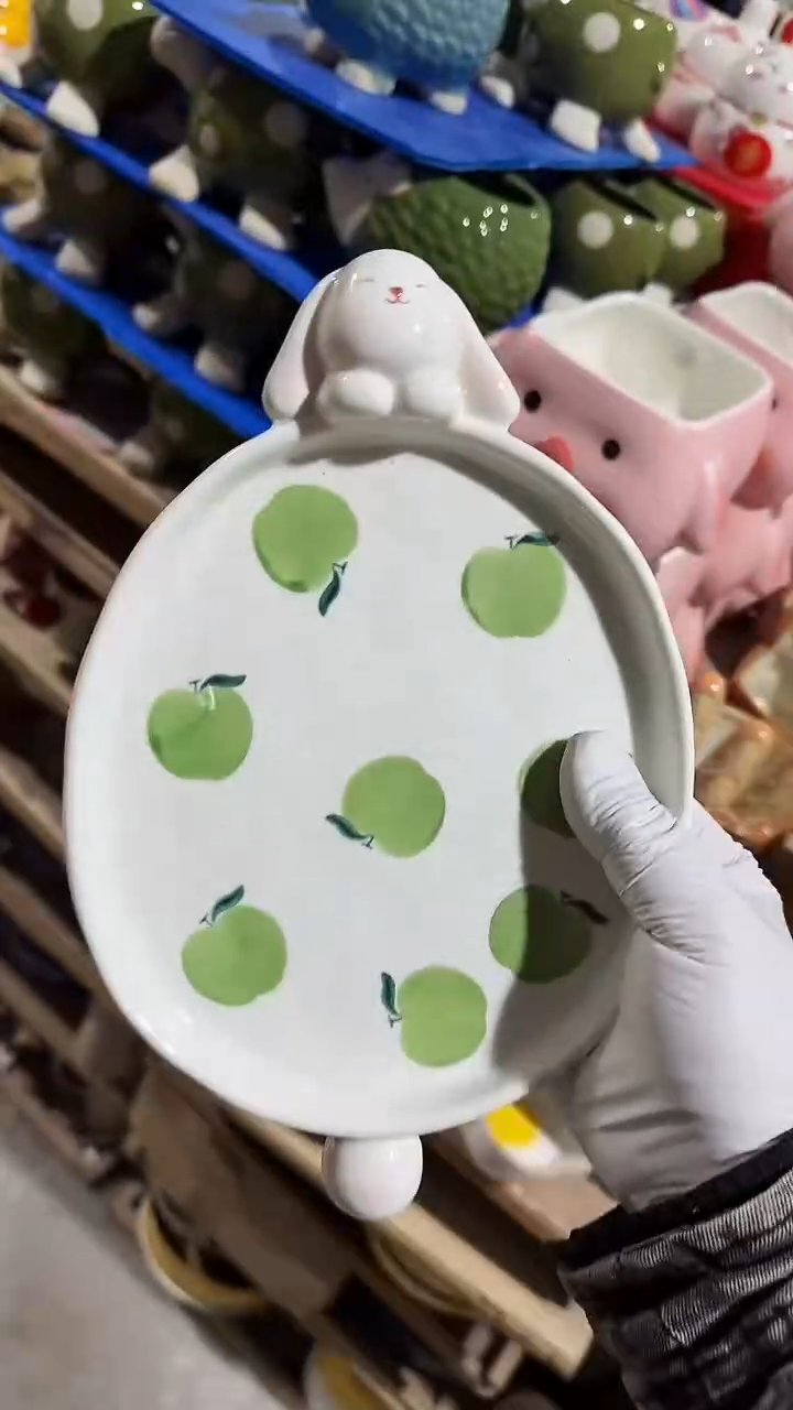 陶瓷兔子椭圆盘微瑕 凑满20元包邮