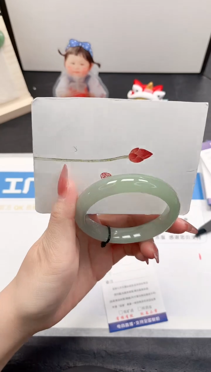 【闪购商品】石英质玉手镯未镶嵌255-58