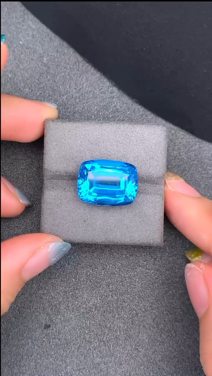 【闪购商品】托帕石裸石未镶嵌19.35克拉