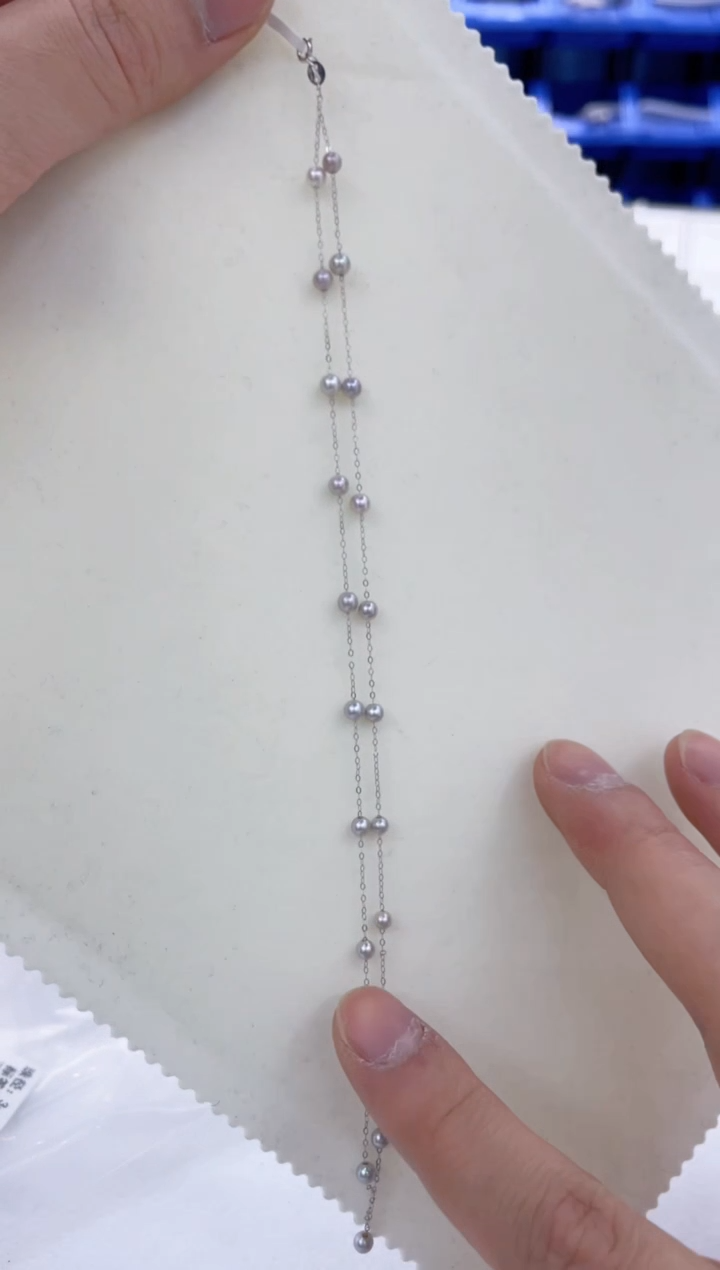 颈饰18K金镶嵌海水珍珠  