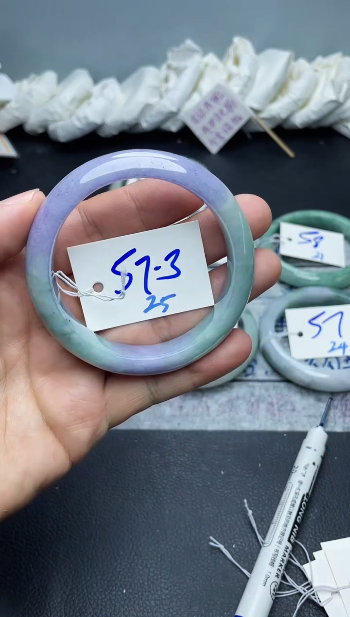 未镶嵌手镯翡翠25