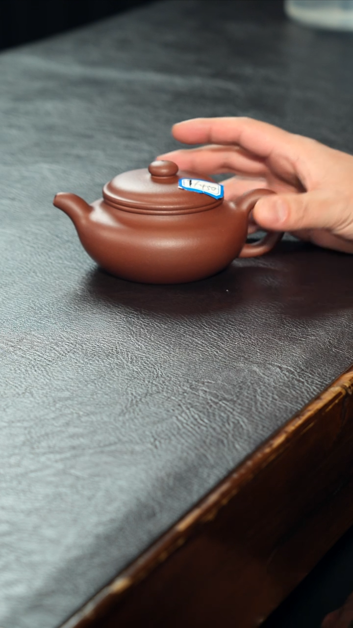 茶壶紫砂李**家扁腹紫砂壶