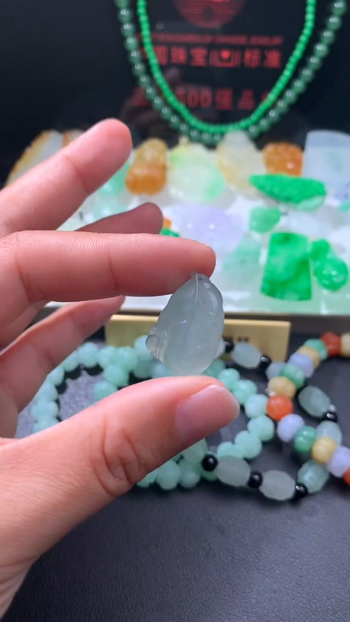 未镶嵌定制翡翠 