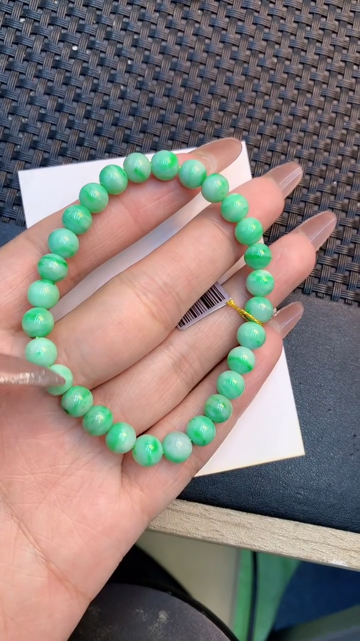 颈饰未镶嵌翡翠1