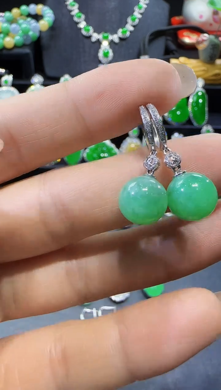 【闪购商品】翡翠耳饰18K金镶嵌耳包