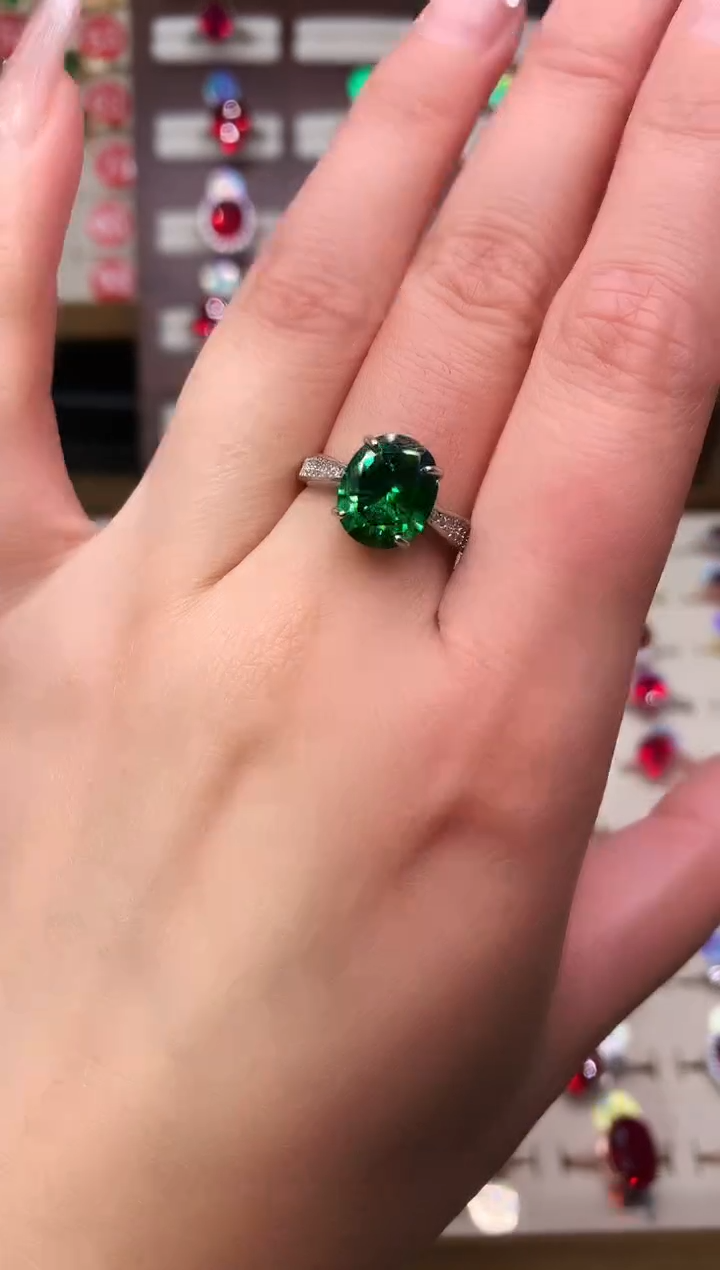 无925银典藏 轻奢 小祖母绿绿色系9*11银托戒指