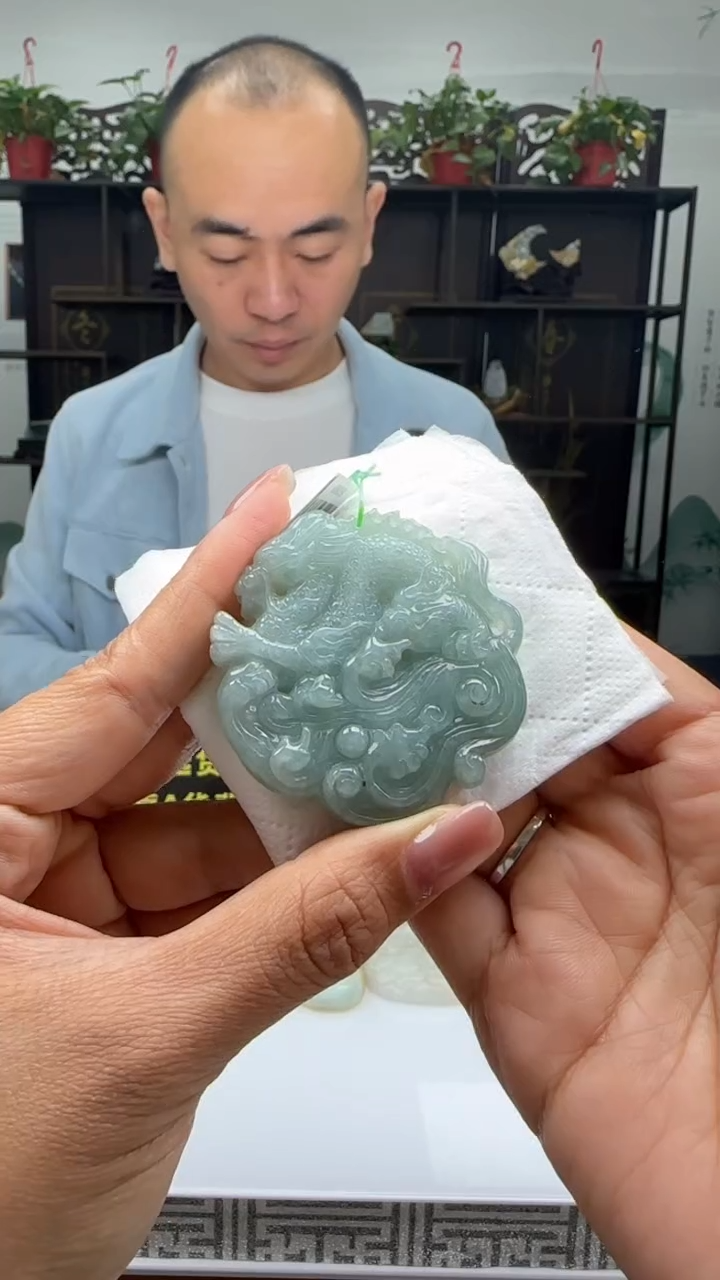 【闪购商品】翡翠颈饰未镶嵌天然翡翠A货吊坠
