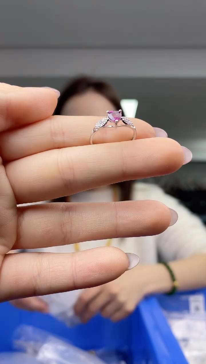 【闪购商品】石榴石`银S925镶嵌（多样性发一件）