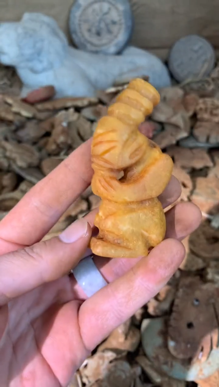 和田玉（糖玉）未镶嵌挂件 以直播间实物图片为准