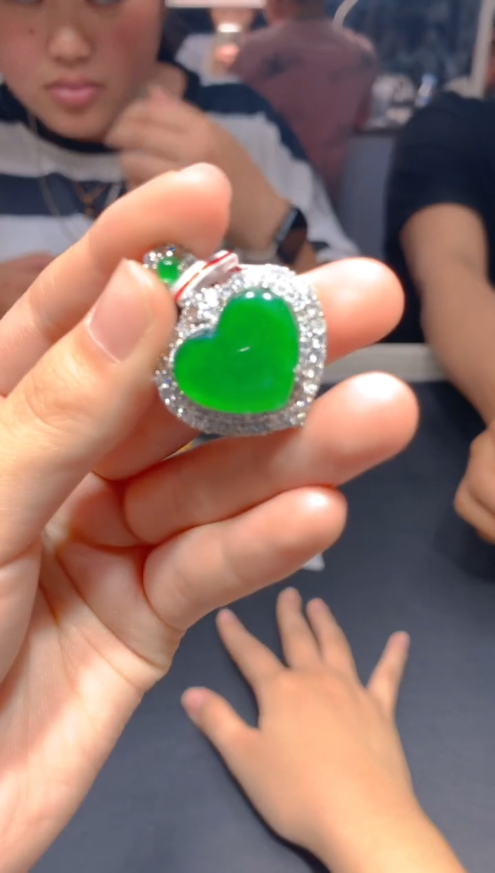 【闪购商品】定制翡翠未镶嵌119多样性发货(发其一）