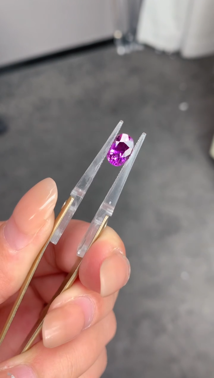 【闪购商品】彩色蓝宝石裸石未镶嵌2.4ct无烧紫蓝宝