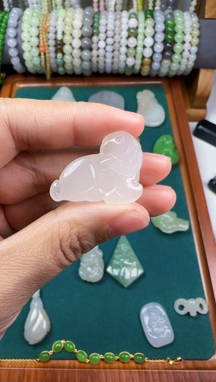 【闪购商品】和田玉无未镶嵌羊吊坠