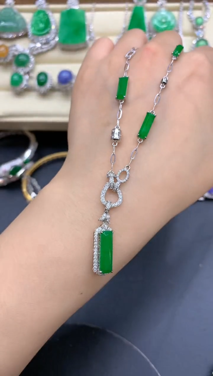 【闪购商品】翡翠颈饰18K金镶嵌515-中国好珍宝