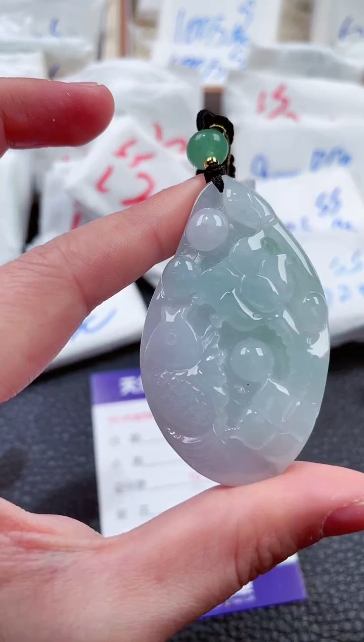 【闪购商品】翡翠颈饰未镶嵌00009374