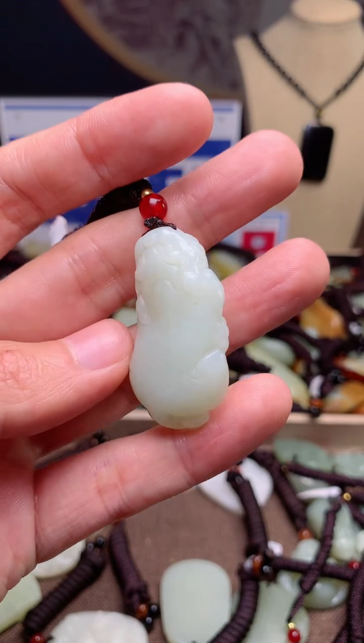 【闪购商品】和田玉颈饰未镶嵌1