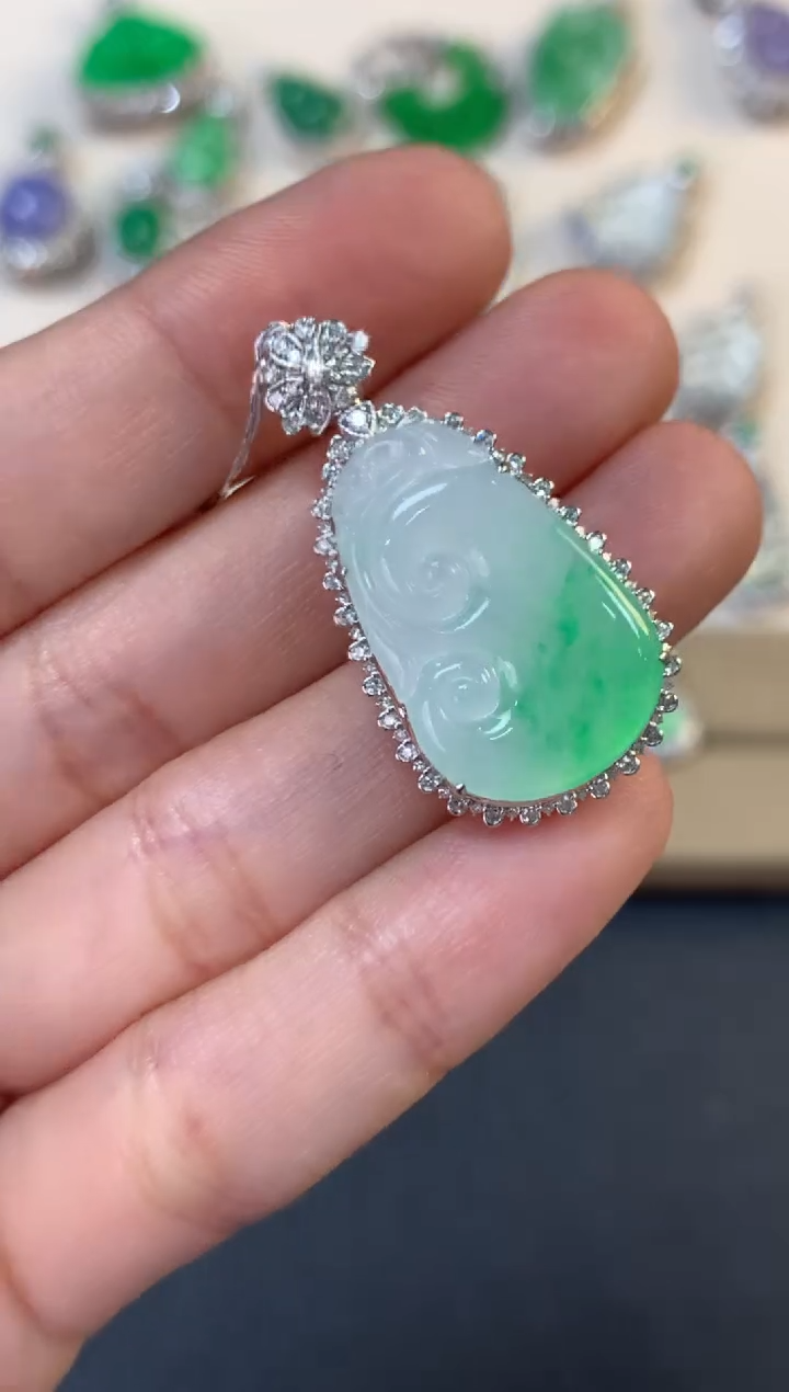 翡翠18K金镶嵌吊坠(不含链)如意吊坠7500