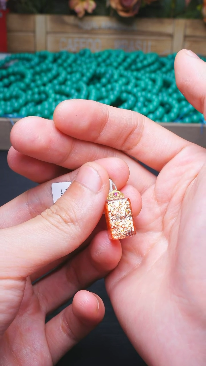 【闪购商品】长石L002-18k金太阳方糖吊坠18K金镶嵌多样性发其一