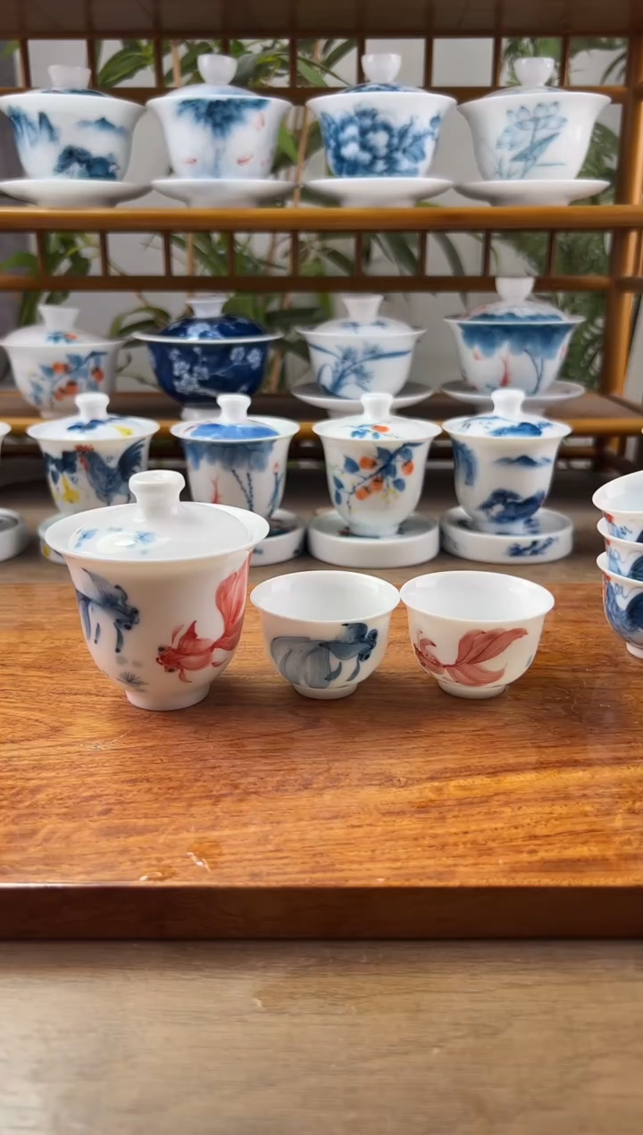 微瑕红蓝金鱼美人备加2个美人杯