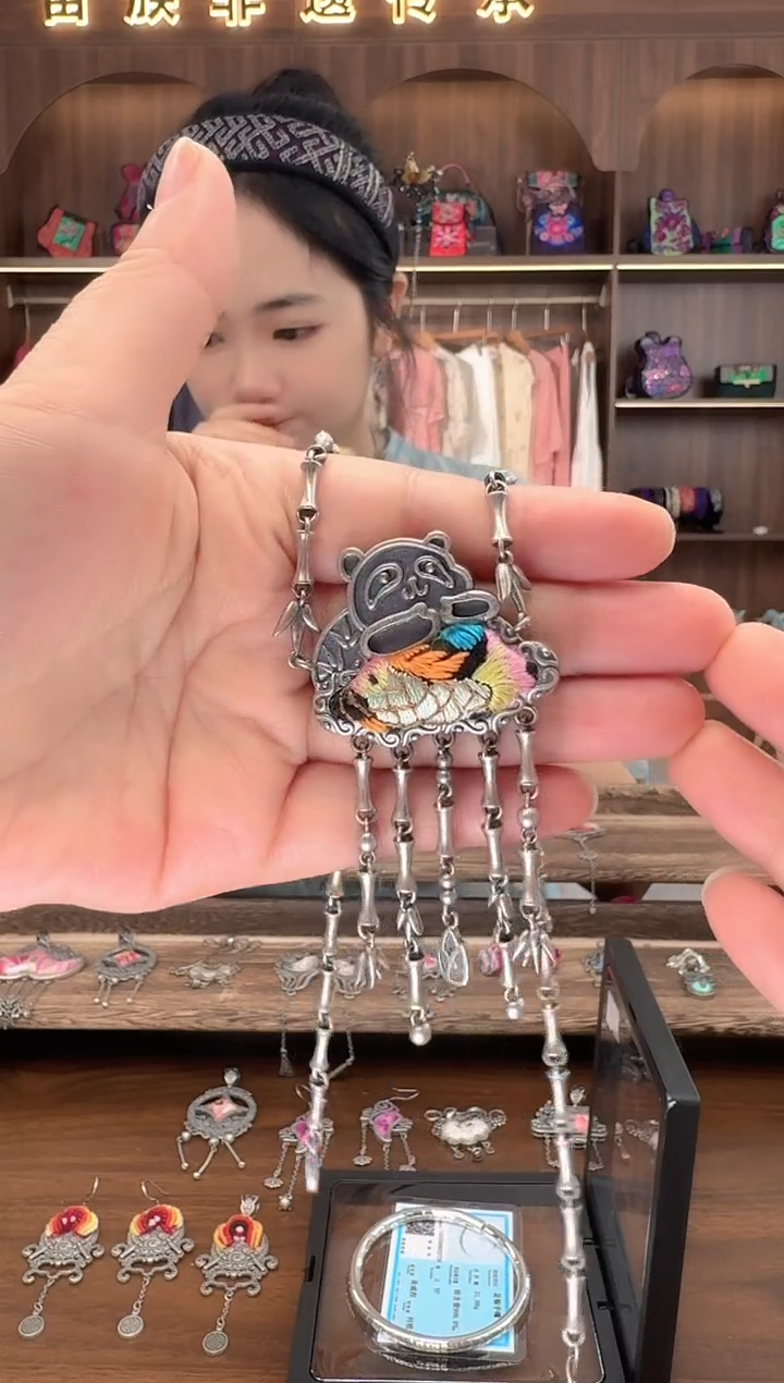 织绣扶光苗绣传承38