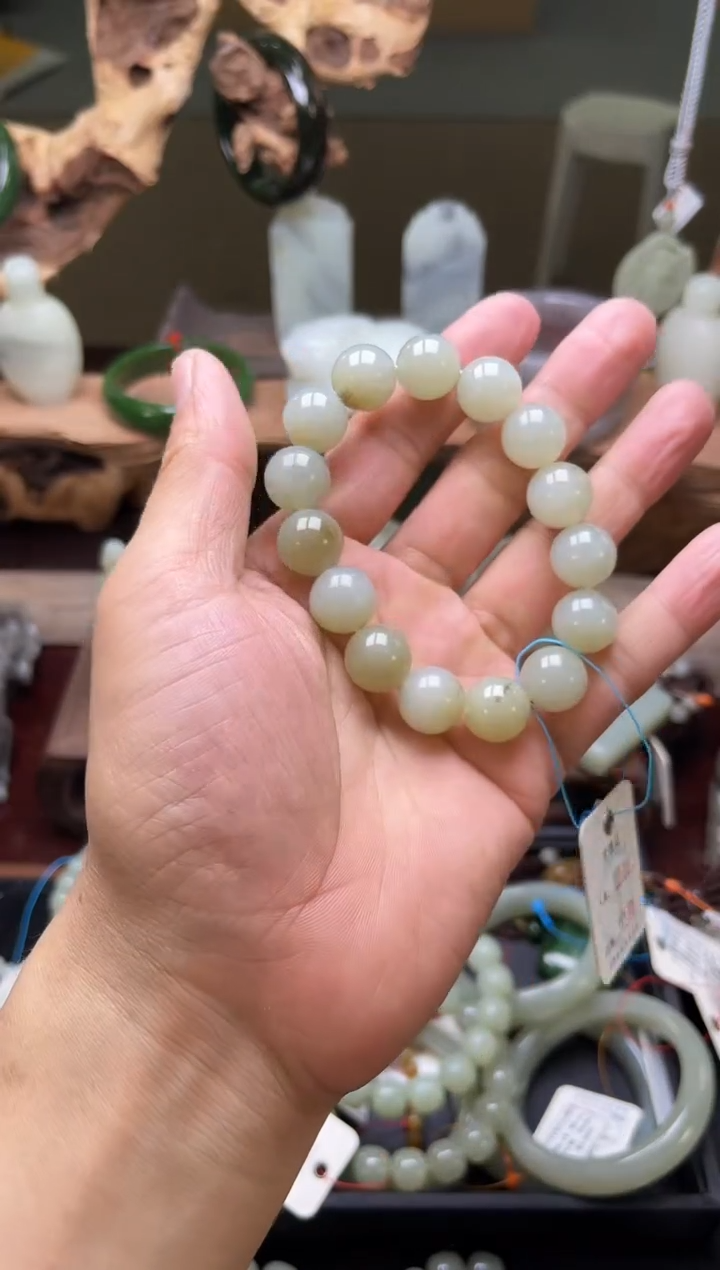 【闪购商品】和田玉手串未镶嵌卡14且末青白圆珠9007510