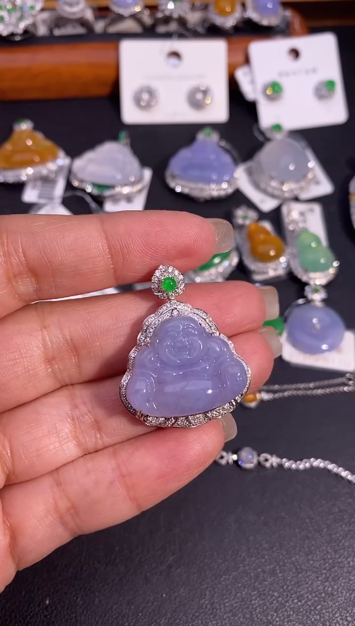 【闪购商品】翡翠颈饰18K金镶嵌吊坠