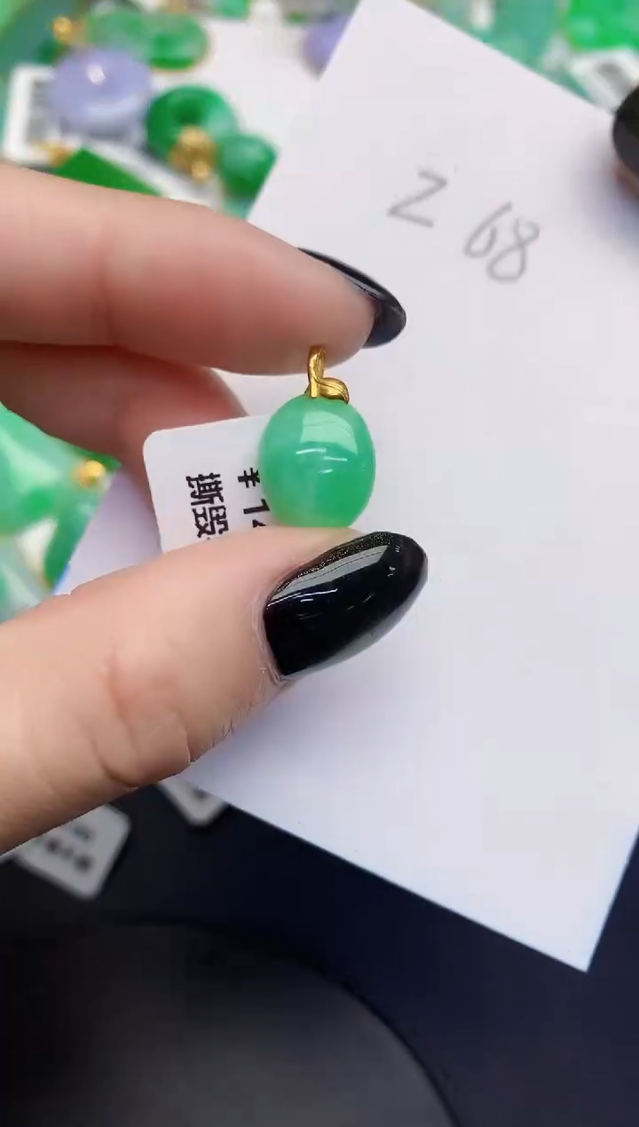 【闪购商品】翡翠颈饰18K金镶嵌0000000000