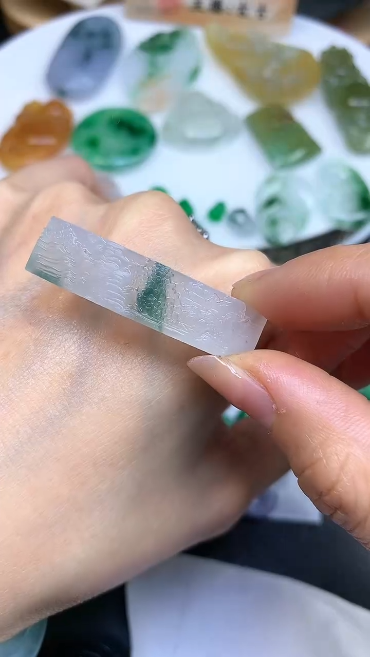 【闪购商品】定制翡翠未镶嵌翡翠