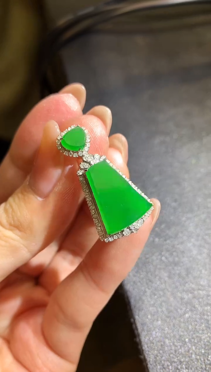 【闪购商品】翡翠吊坠(不含链)18K金镶嵌51-无事牌